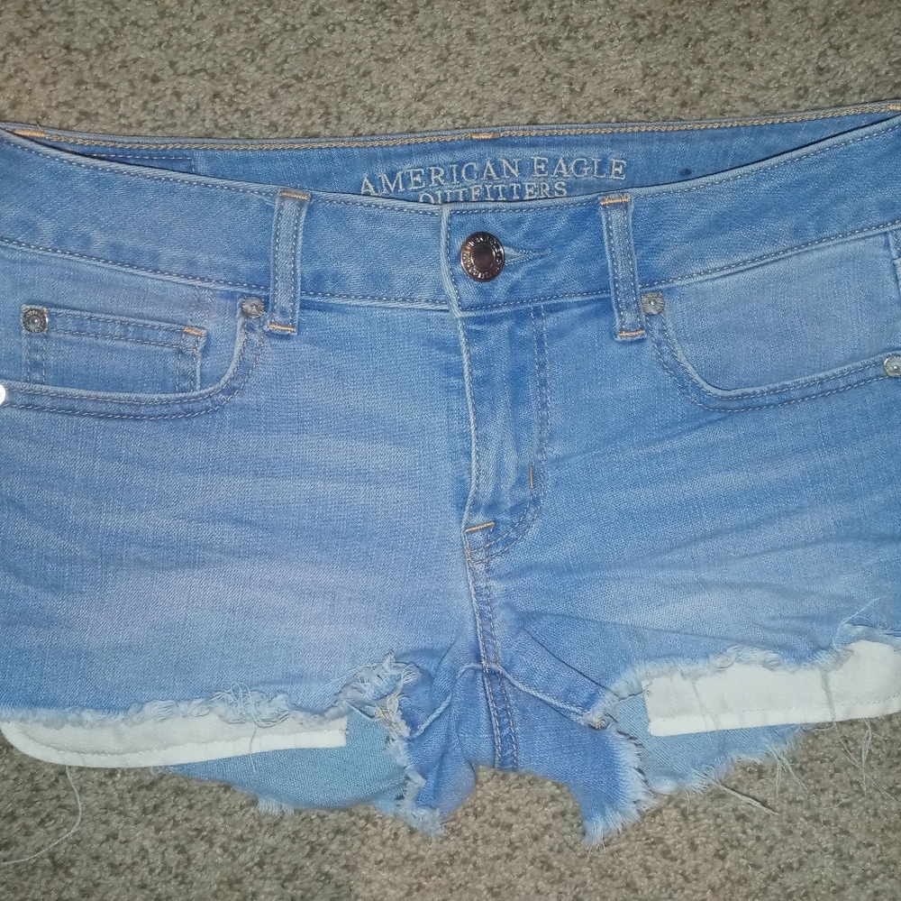 Emptying out my closet 😍